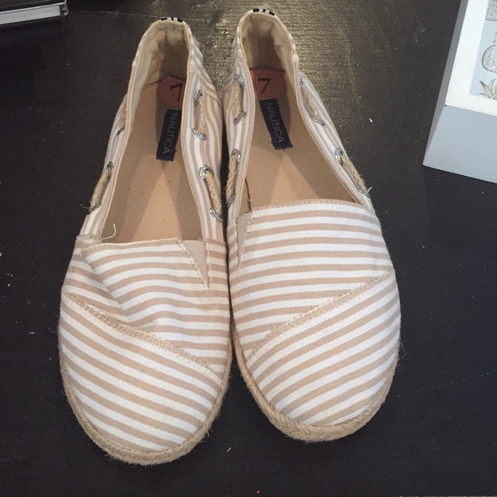 Nautica slip-ons